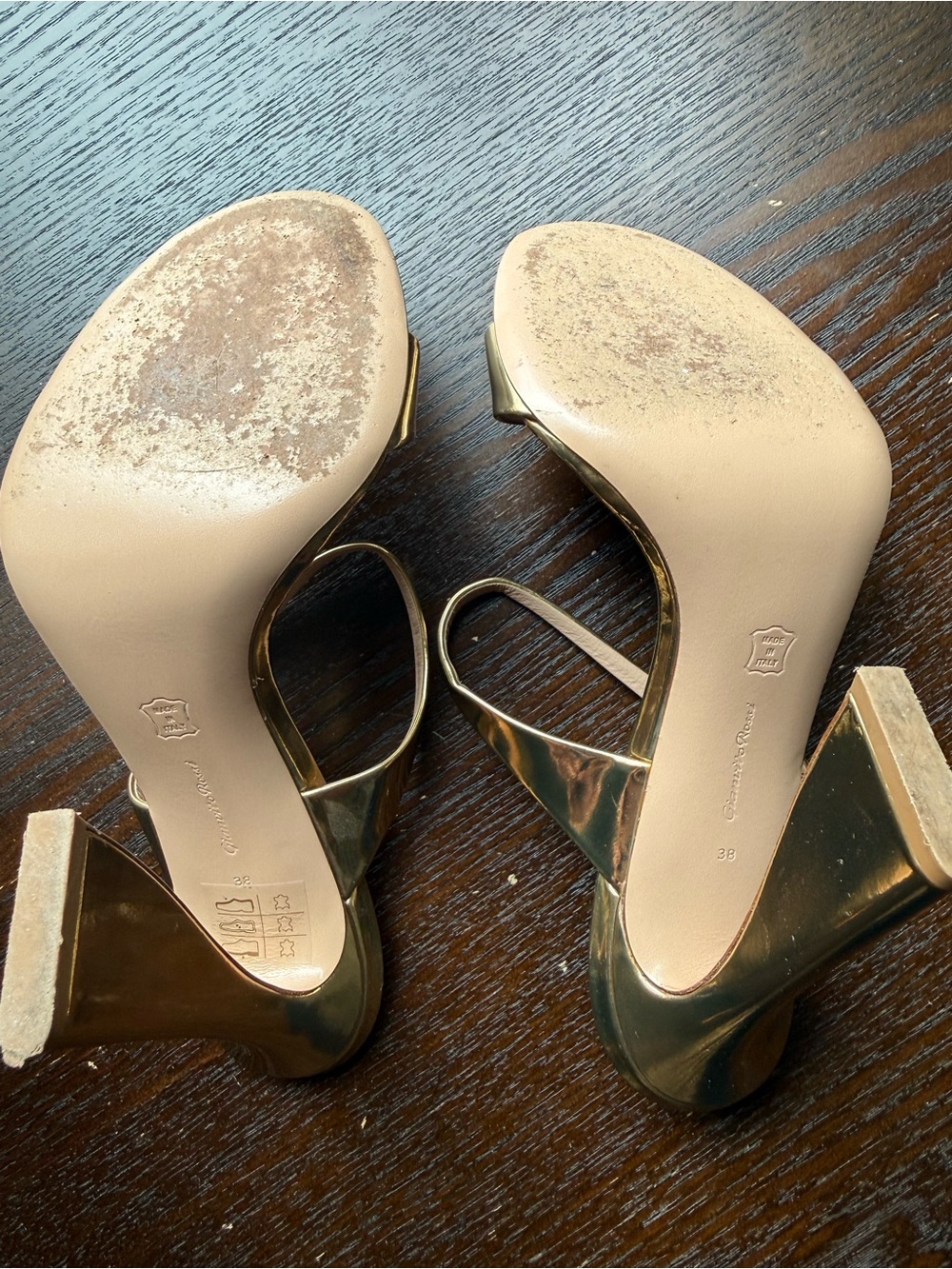 Gianvito Rossi Aura sandal in gold metallic size 38 - Picture 10 of 13